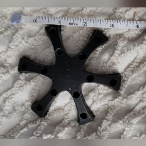 Black Star-Shaped Skinny 12 Count Candle Holder Iron